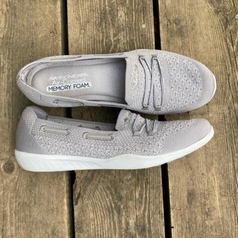 SKECHERS Shoes NEWBERRY ST Air-Cooled MEMORY FOAM Gray White Step In Size 11 - Picture 5 of 16